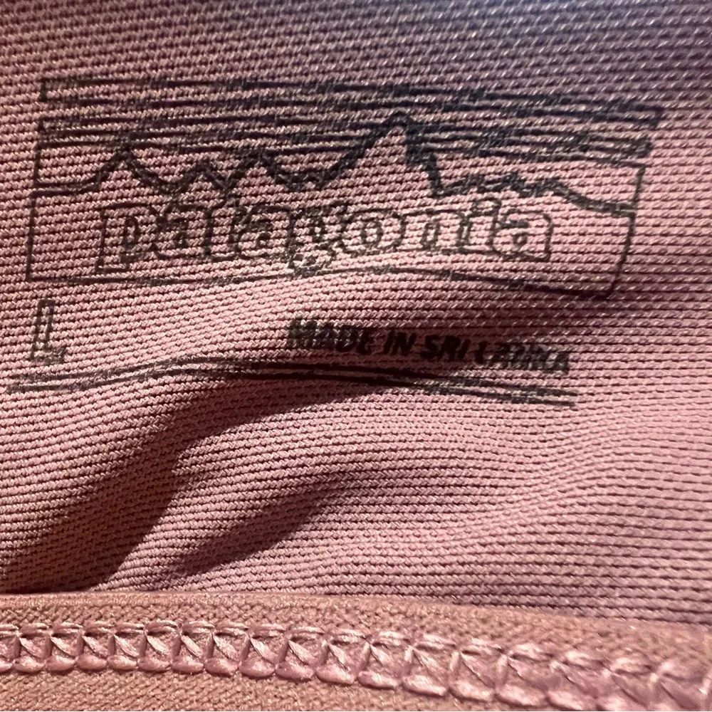 Patterned Sports Bra - Picture 8 of 8